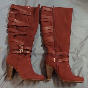 Elegant Maroon Strappy Heeled Boots